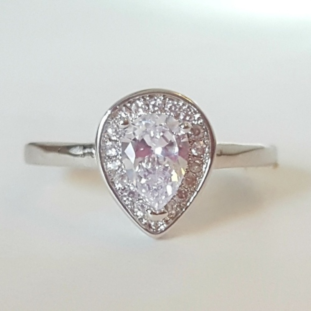 Crowned Pear Cut 2 Piece Bridal Wedding Ring Set - Picture 5 of 7